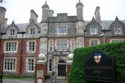 Queen_Mary_House