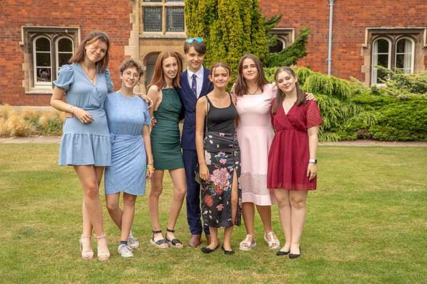 OXBRIDGE Group resized 02